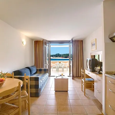 Pinia Sunny By Valamar *